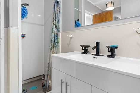 Photo of property in 4 Church Street, Kawakawa, 0210