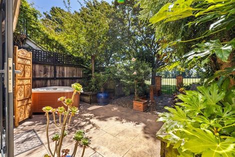 Photo of property in 13c Devon Street, Sydenham, Christchurch, 8023