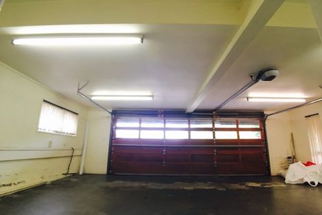 Photo of property in 7 Venus Place, Half Moon Bay, Auckland, 2012