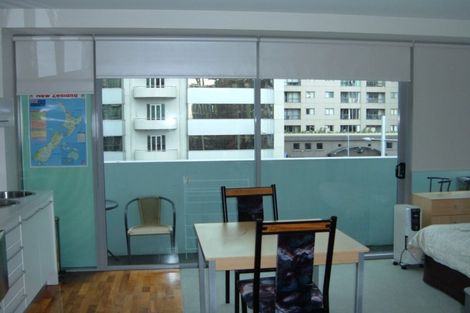Photo of property in Scene One Apartments, 404/2 Beach Road, Auckland Central, Auckland, 1010