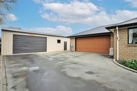 Photo of property in 18 Mauchline Street, Wallacetown, 9816