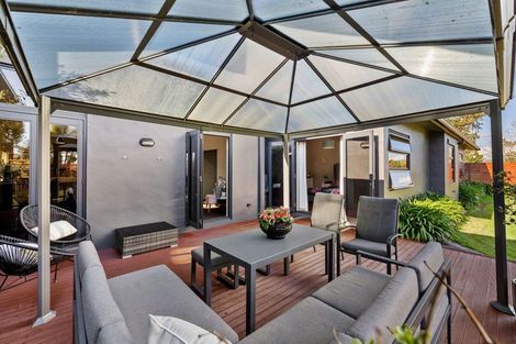 Photo of property in 5/454 Stoney Creek Road, Kelvin Grove, Palmerston North, 4470