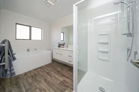 Photo of property in 7 Mercade Close, Stratford, 4332