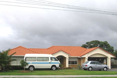 Photo of property in 182 Sturges Road, Henderson, Auckland, 0612