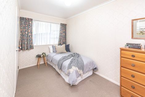 Photo of property in 6 Akepiro Place, Tawhero, Whanganui, 4501
