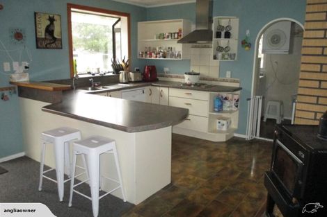 Photo of property in 5 Diamond Street, Carterton, 5713