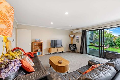 Photo of property in 92a Palmers Road, New Brighton, Christchurch, 8083