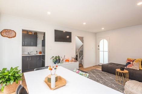 Photo of property in 2/56 Saint James Avenue, Papanui, Christchurch, 8053