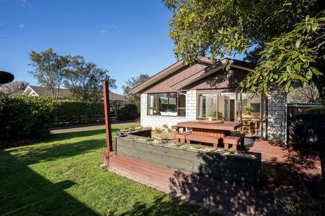 Photo of property in 8 Oldham Crescent, Halswell, Christchurch, 8025