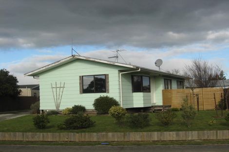 Photo of property in 3 Kupe Drive, Carterton, 5713