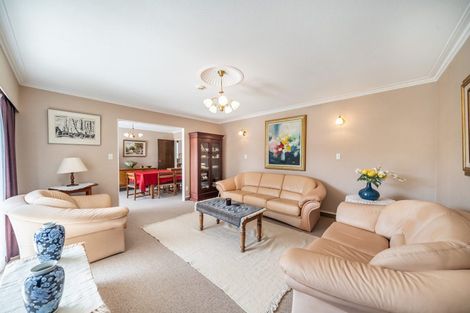 Photo of property in 11 Observatory Close, Whitby, Porirua, 5024