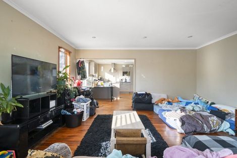 Photo of property in 5 Churchill Avenue, Feilding, 4702