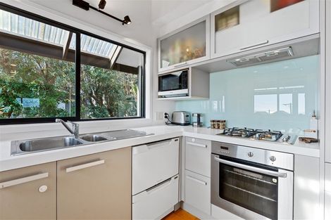 Photo of property in 78 Waitea Road, Muriwai, Waimauku, 0881