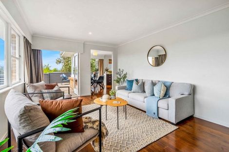 Photo of property in 107 Sutherland Road, Brookfield, Tauranga, 3110