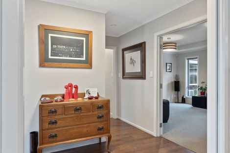 Photo of property in 18 Amokura Crescent, Flagstaff, Hamilton, 3210