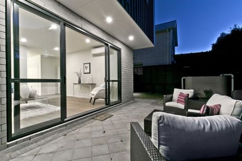 Photo of property in 7 Tihema Lane, Westgate, Auckland, 0614