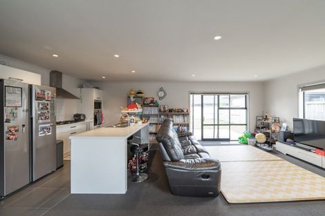 Photo of property in 19 Teatree Close, Huntington, Hamilton, 3210