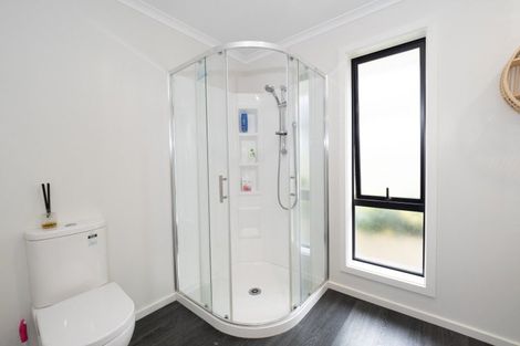 Photo of property in 4 West Bay Place, Huntingdon, Ashburton, 7774