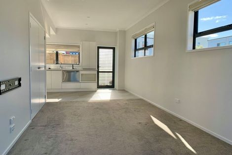 Photo of property in 8 Sidney Wallingford Way, Hobsonville, Auckland, 0616
