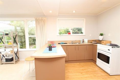 Photo of property in 31 Sunnyview Drive, Brown Owl, Upper Hutt, 5018