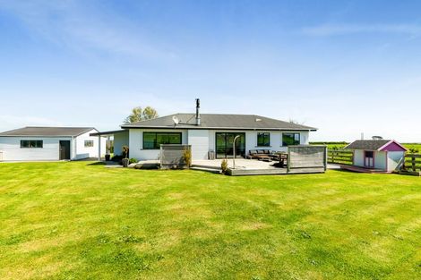 Photo of property in 43 Quinns Road, Normanby, Hawera, 4673