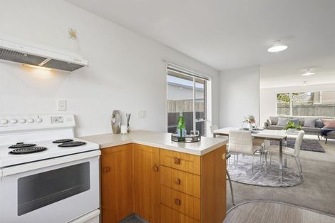 Photo of property in 3/303 Burwood Road, Burwood, Christchurch, 8083