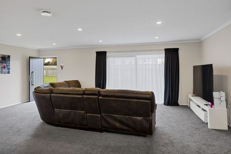 Photo of property in 48b Celia Street, Stratford, 4332