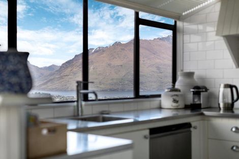 Photo of property in 127 Goldfield Heights, Queenstown, 9300