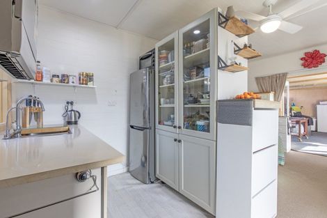 Photo of property in 36 Walter Street, Takapau, 4203