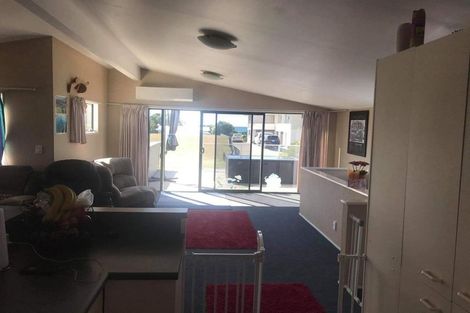 Photo of property in 1032a Papamoa Beach Road, Papamoa Beach, Papamoa, 3118