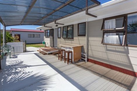 Photo of property in 500b Port Road, Whangamata, 3620