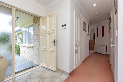 Photo of property in 90 Realm Drive, Paraparaumu, 5032