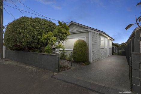 Photo of property in 110 Coutts Street, Kilbirnie, Wellington, 6022