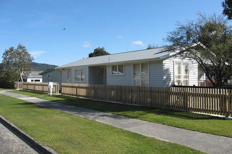 Photo of property in 2 Bunratty Grove, Wainuiomata, Lower Hutt, 5014