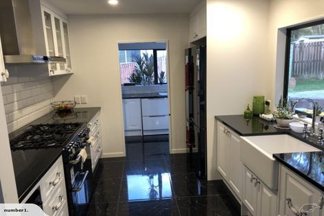 Photo of property in 16 Meynell Court, Glen Eden, Auckland, 0602