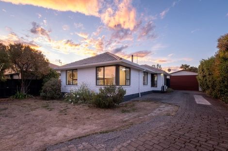 Photo of property in 132 Pacific Road, North New Brighton, Christchurch, 8083