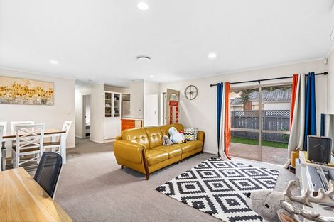 Photo of property in 19a Pomaria Road, Henderson, Auckland, 0610