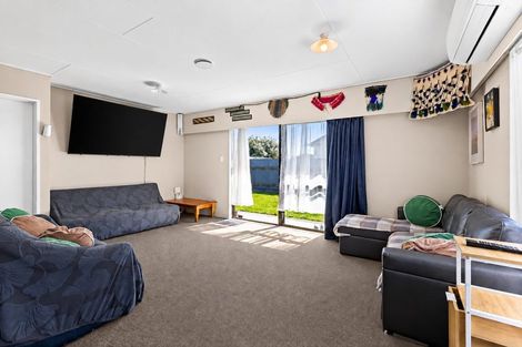 Photo of property in 5b Kilkee Terrace, Flaxmere, Hastings, 4120