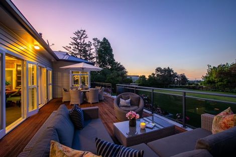 Photo of property in 331 Barrett Road, Omata, New Plymouth, 4374