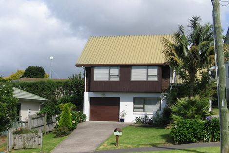 Photo of property in 1 Lewis Street, Blockhouse Bay, Auckland, 0600
