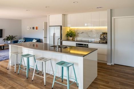 Photo of property in 68 Banks Boulevard, Whitby, Porirua, 5024