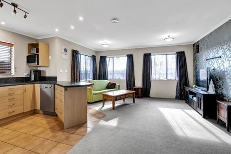 Photo of property in 12 Hunter Street, Normanby, Hawera, 4614