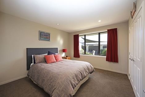 Photo of property in 21 North Ridge Drive, Oamaru North, Oamaru, 9400