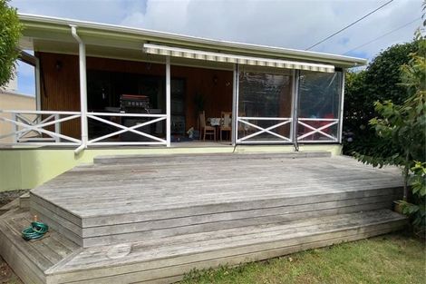 Photo of property in 10 Kopipi Crescent, Ngunguru, Whangarei, 0173