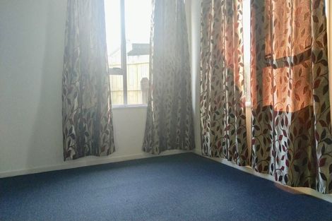 Photo of property in 2/47 Archibald Road, Kelston, Auckland, 0602