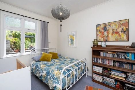 Photo of property in 8 Goldsmith Terrace, Hospital Hill, Napier, 4110