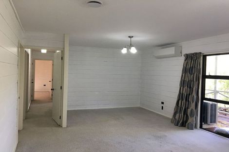 Photo of property in 11 Kereru Grove, Greenhithe, Auckland, 0632