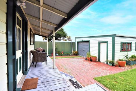 Photo of property in 89 Pembroke Street, Carterton, 5713