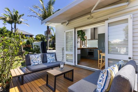 Photo of property in 11 Himikera Avenue, Avondale, Auckland, 1026