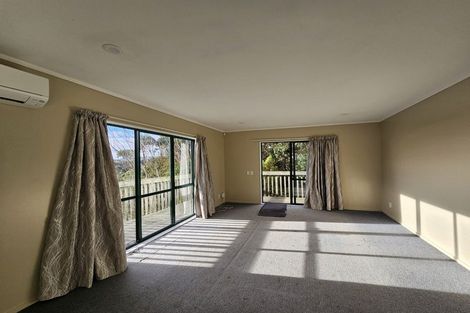 Photo of property in 2/5 Rothwell Street, Titahi Bay, Porirua, 5022